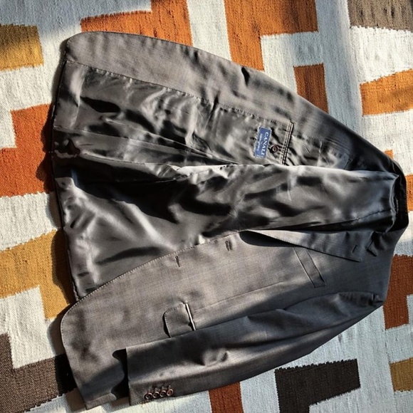 Canali Men’s 2-button brown suit. Made in Italy - Picture 2 of 6